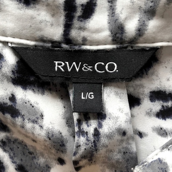 RW & CO. Animal print blouse. Long sleeve long torso tunic top Subtle Sexy Large - Picture 3 of 10